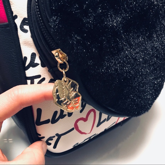 Betsey Johnson LBANNIE Backpack - Picture 5 of 6